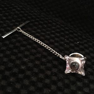 Vintage silver-toned tie pin with chain